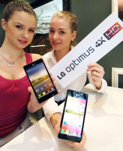 Le sur-vitaminé LG Optimus 4X HD. Le sur-vitaminé LG Optimus 4X HD.