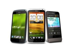 Les HTC S, X et U de la gamme One. Les HTC S, X et U de la gamme One.