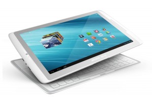 Cette Archos se referme sur son clavier magnétique. Cette Archos se referme sur son clavier magnétique.