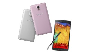 Le Samsung Galaxy Note 3 et son dos en faux cuir. Vraiment dommage... Le Samsung Galaxy Note 3 et son dos en faux cuir. Vraiment dommage...