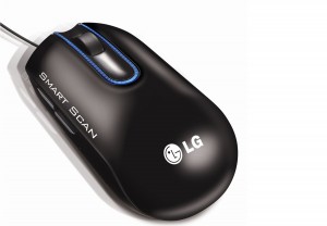 Cette souris de LG est équipée d'un scanner. Cette souris de LG est équipée d'un scanner.
