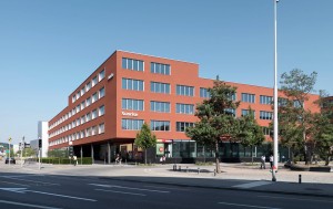 Le siège de Sunrise. Le siège de Sunrise.