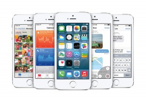 Apple lance iOS 8. Apple lance iOS 8.