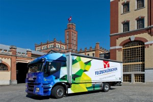 Feldschlösschen utilise le premier camion électrique de 18 tonnes de Suisse. Feldschlösschen utilise le premier camion électrique de 18 tonnes de Suisse.