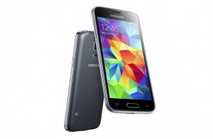 Le Samsung Galaxy S5 mini.