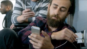 Les fans d'Apple veulent de l'électricité... Les fans d'Apple veulent de l'électricité...