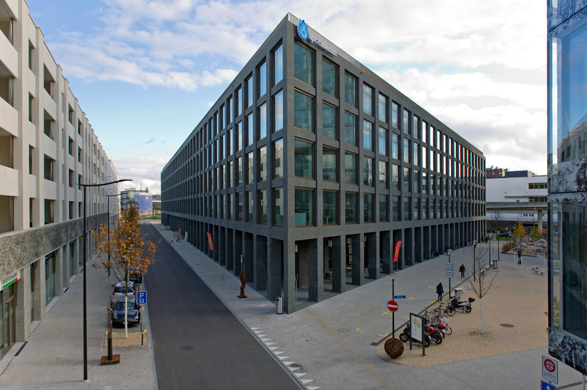 Le siège social d'UPC Cablecom à Wallisellen. Le siège social d'UPC Cablecom à Wallisellen.
