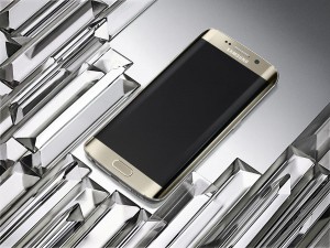 Le Samsung Galaxy S6 Edge: le nouveau roi des smartphones. Le Samsung Galaxy S6 Edge: le nouveau roi des smartphones.