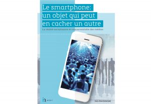 «Le smartphone: un objet qui peut en cacher un autre, la réalité socialisante et concurrentielle des médias» par Jean-Paul Schwindt. «Le smartphone: un objet qui peut en cacher un autre, la réalité socialisante et concurrentielle des médias» par Jean-Paul Schwindt.