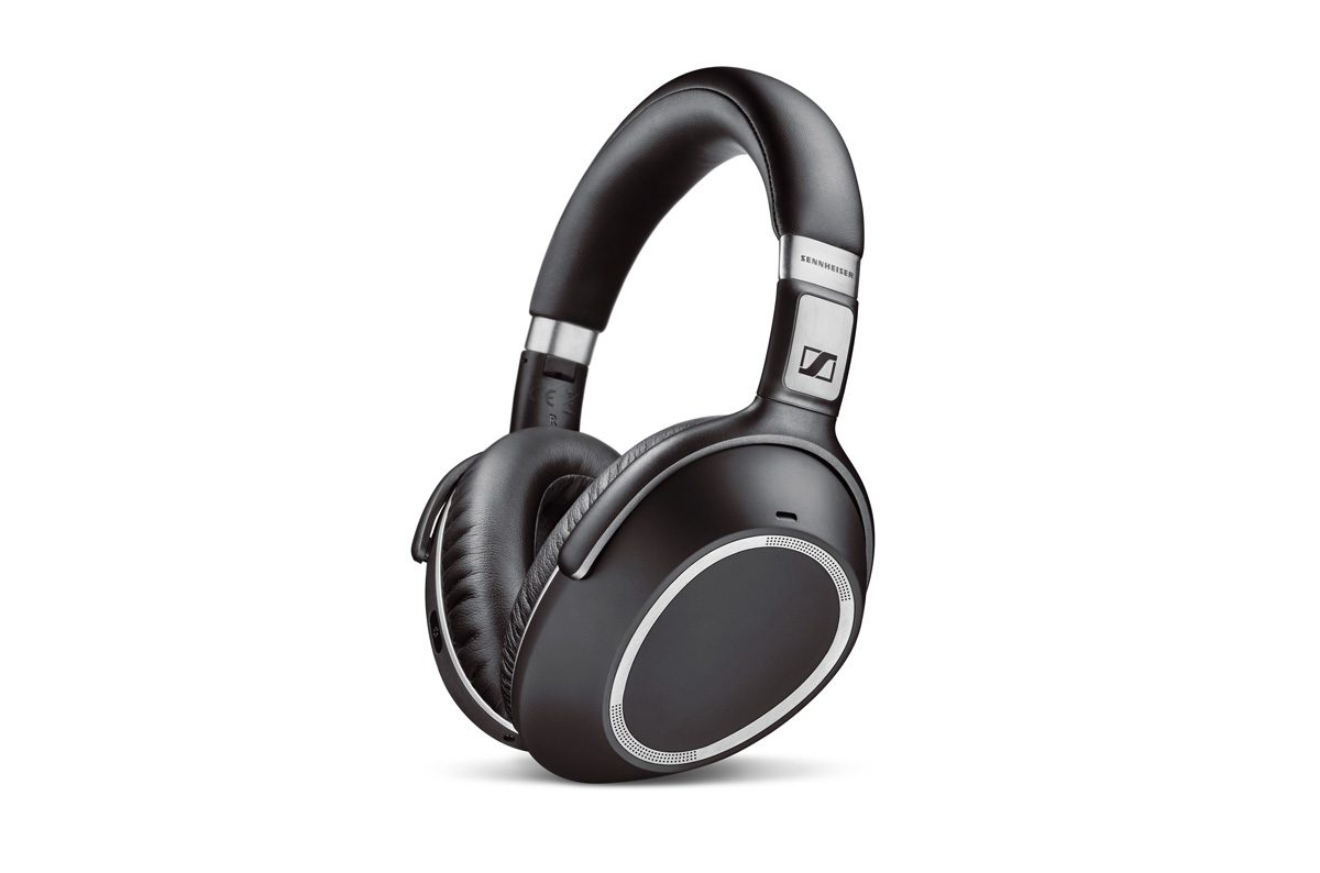 Haute-fidélité et nomadisme: le test du casque antibruit Sennheiser PXC 550 Wireless. Haute-fidélité et nomadisme: le test du casque antibruit Sennheiser PXC 550 Wireless.