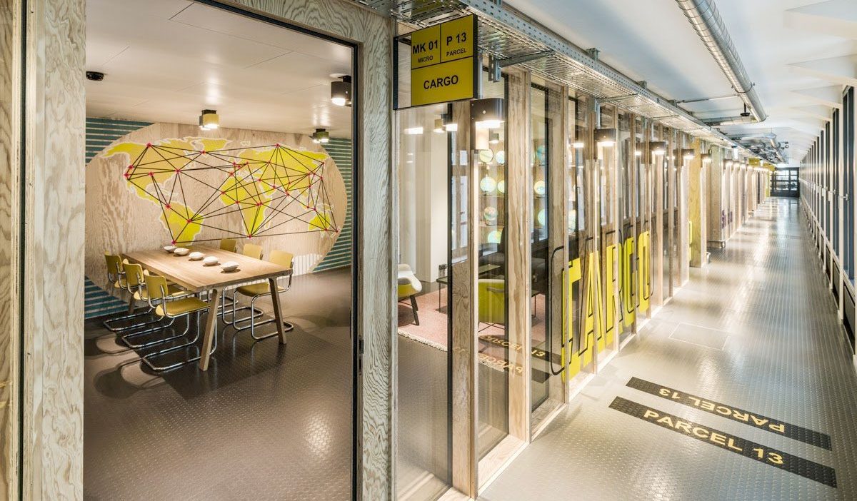 Les nouveaux locaux de Google à Zurich sis à la Sihlpost / Europaallee. Les nouveaux locaux de Google à Zurich sis à la Sihlpost / Europaallee.