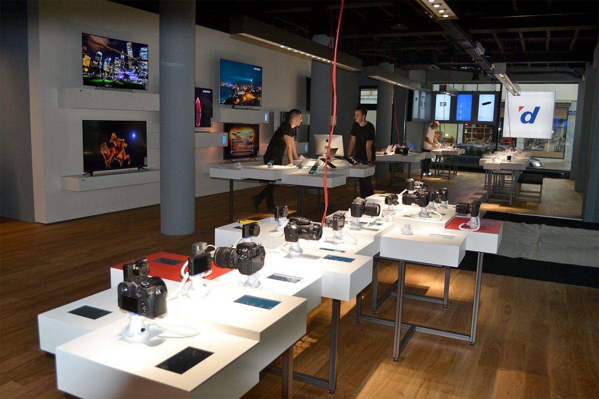 La nouvelle succursale de Digitec / Galaxus se trouve au 72 rue de Lausanne, à proximité de la gare de Genève. La nouvelle succursale de Digitec / Galaxus se trouve au 72 rue de Lausanne, à proximité de la gare de Genève.