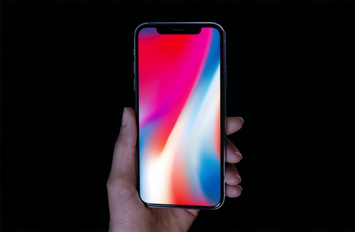 Le nouvel iPhone X est équipé de face ID et d'une double caméra de 12 millions de pixels.