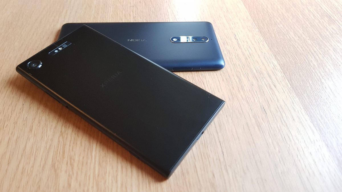 Le Sony Xperia XZ1 opposé au Nokia 8. Le Sony Xperia XZ1 opposé au Nokia 8.