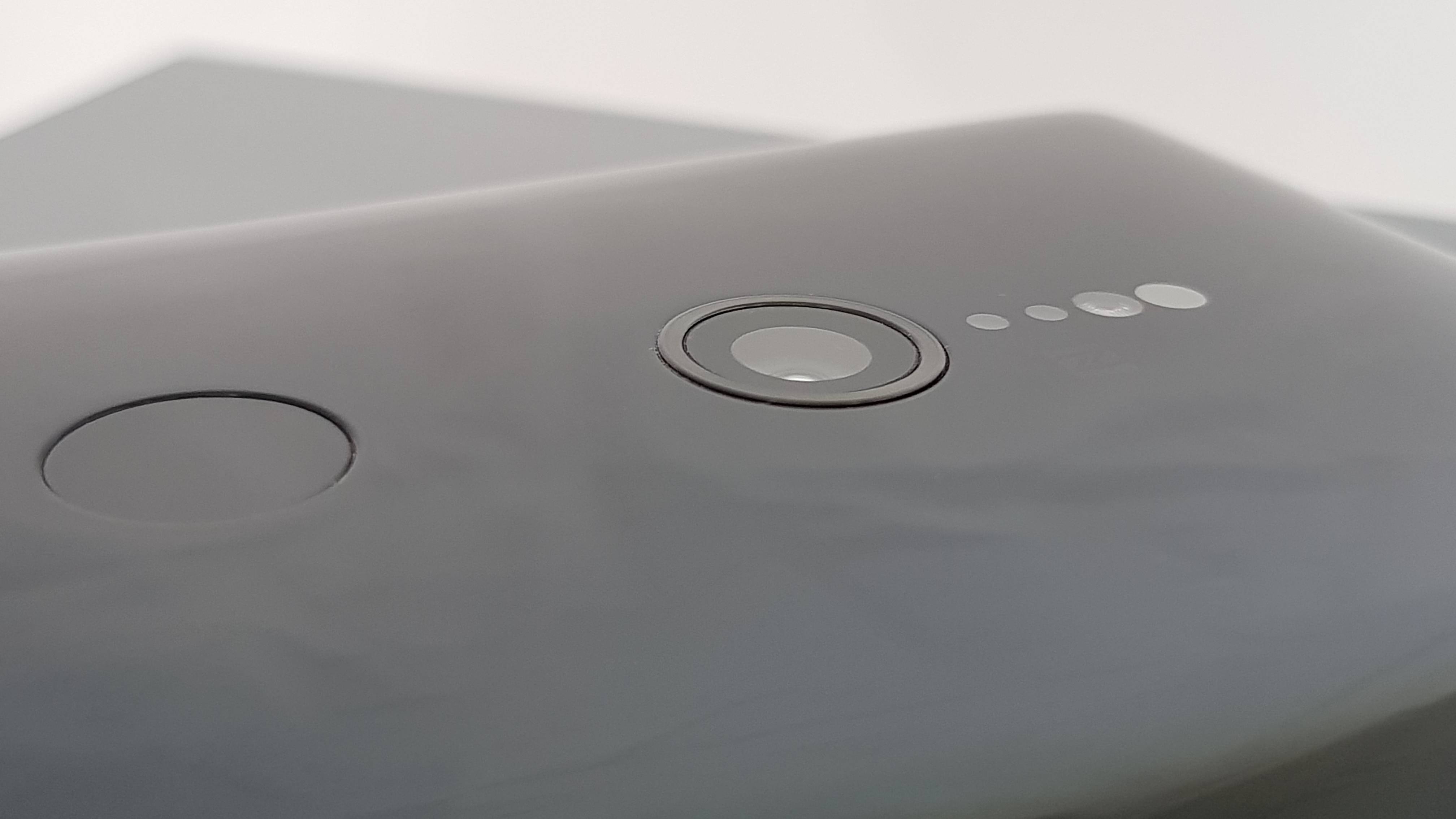 Sony Xperia XZ2 : écran HD+ HDR et vidéo 4K HDR.