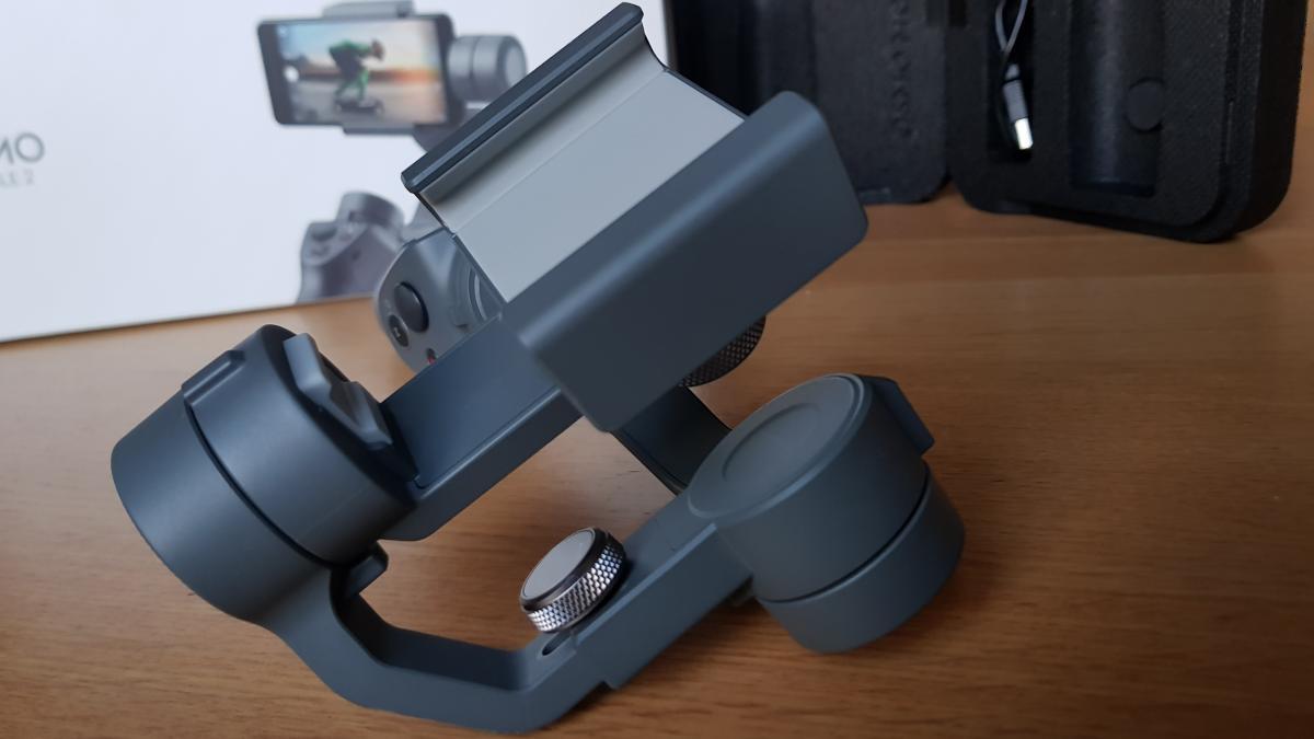 Dji Osmo Mobile 2: à utiliser verticalement ou horizontalement.