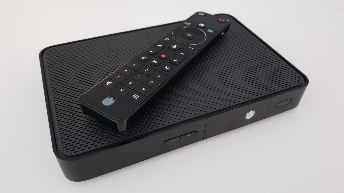 L'UPC TV Box et sa télécommande. L'UPC TV Box et sa télécommande.