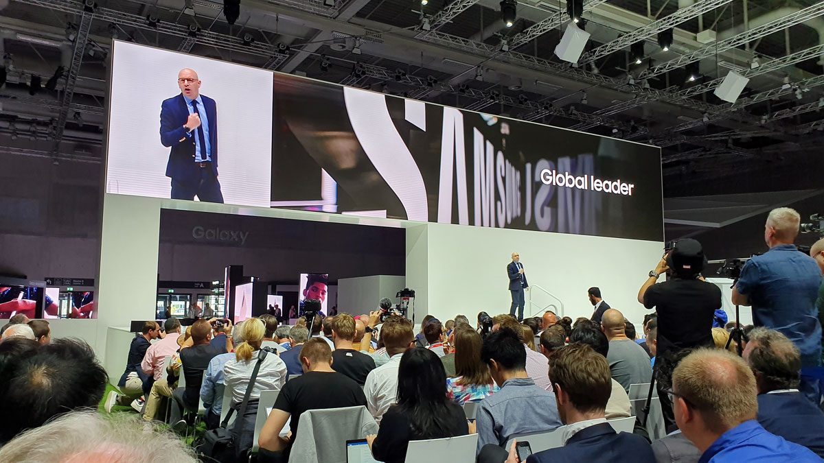 Samsung se positionne comme un leader technologique pour ses 50 ans.