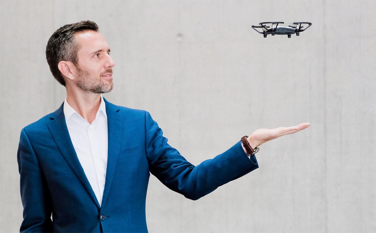 Mirko Kovac, Directeur du nouveau Centre de Matériaux et Technologie de la Robotique de l'Empa. Image: Robert Stürmer, Empa. Mirko Kovac, Directeur du nouveau Centre de Matériaux et Technologie de la Robotique de l'Empa. Image: Robert Stürmer, Empa.