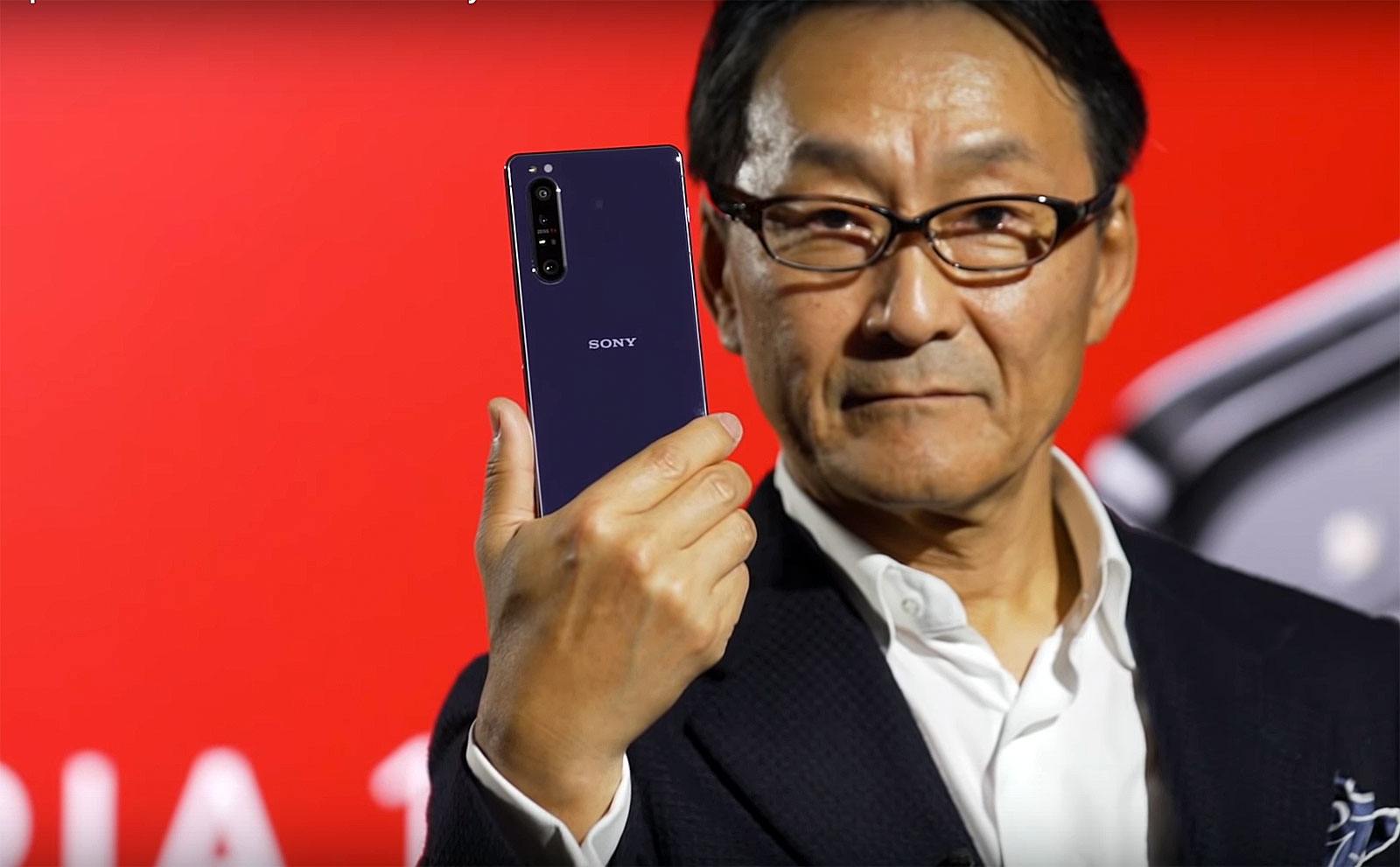 Le nouveau Sony Xperia 1 Mark II 5G avec optique Zeiss. Le nouveau Sony Xperia 1 Mark II 5G avec optique Zeiss.