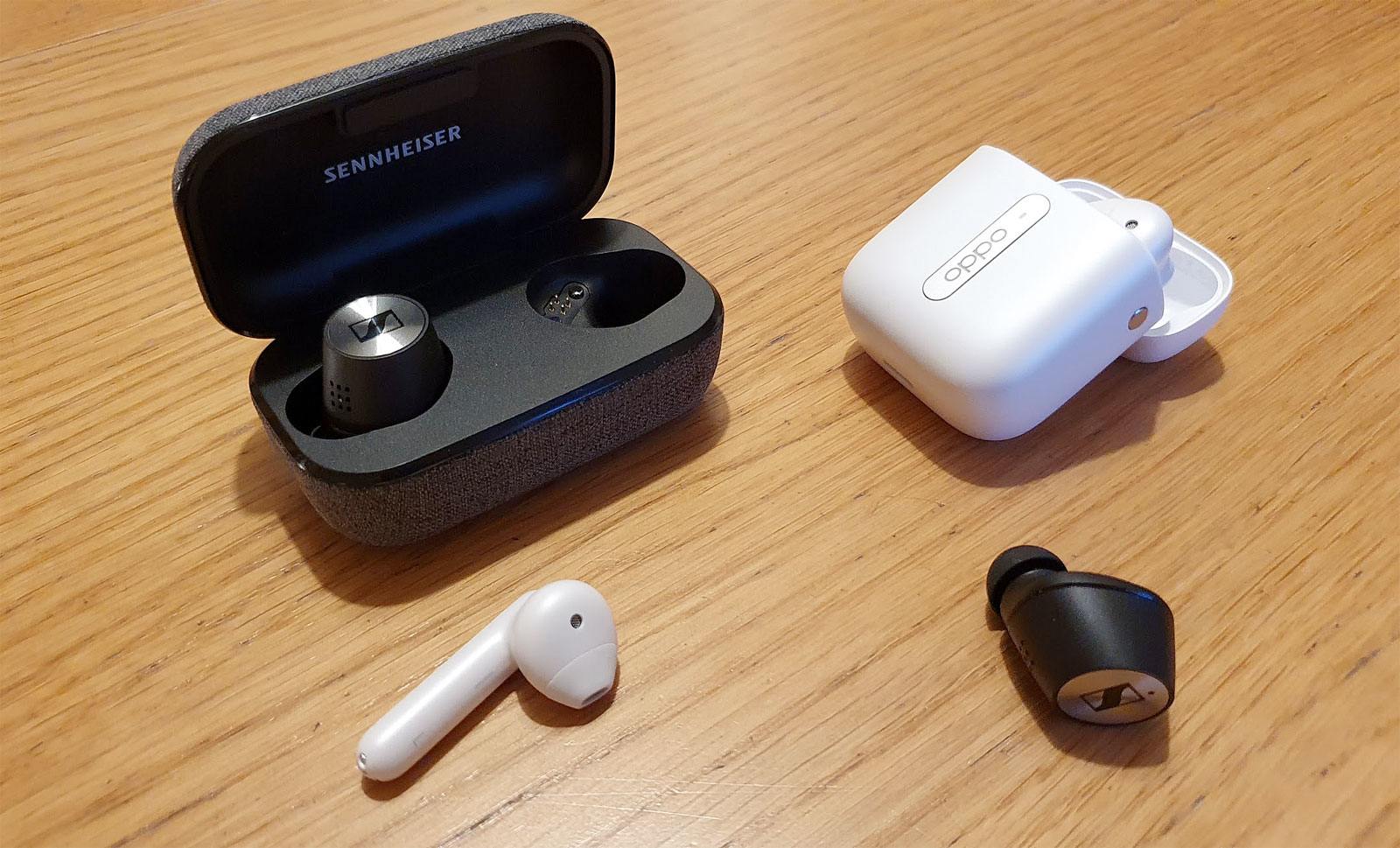Sennheiser Momentum True Wireless 2 (noirs) ou Oppo Enco Free (blancs)? Sennheiser Momentum True Wireless 2 (noirs) ou Oppo Enco Free (blancs)?