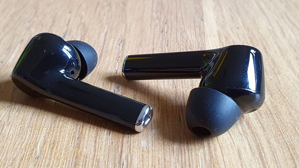 Les Huawei Freebuds 3i à 110 francs suisses ou 99 euros. Les Huawei Freebuds 3i à 110 francs suisses ou 99 euros.