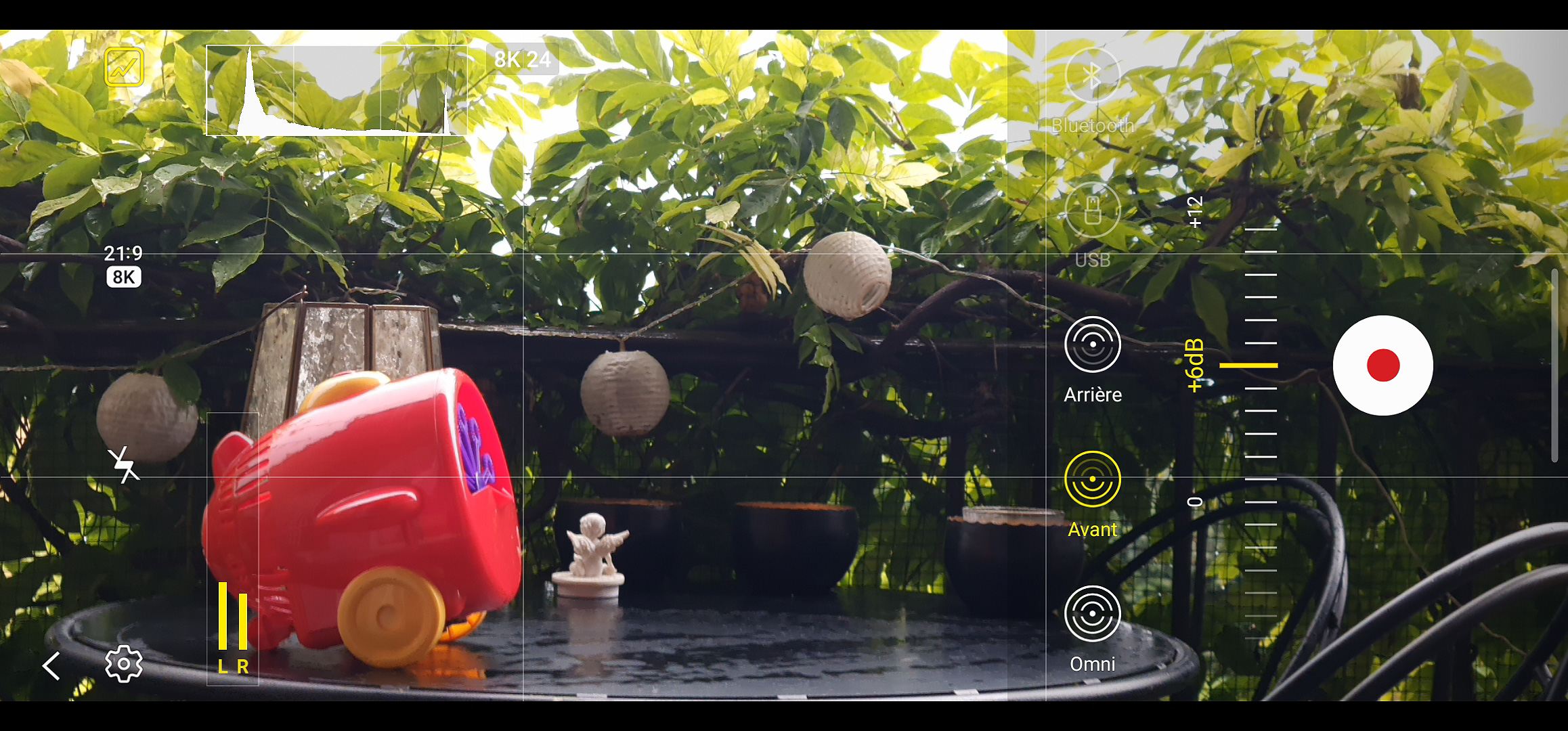 Comme Sony, Samsung permet de filmer en 21/9. Comme Sony, Samsung permet de filmer en 21/9.