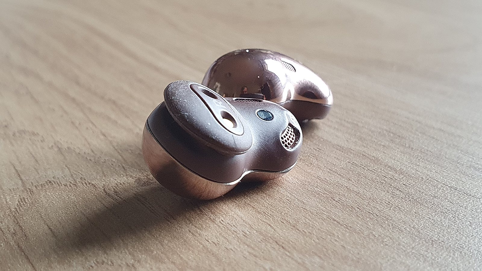 Les Galaxy Buds Live: un chef d’œuvre artistique de design. Les Galaxy Buds Live: un chef d’œuvre artistique de design.