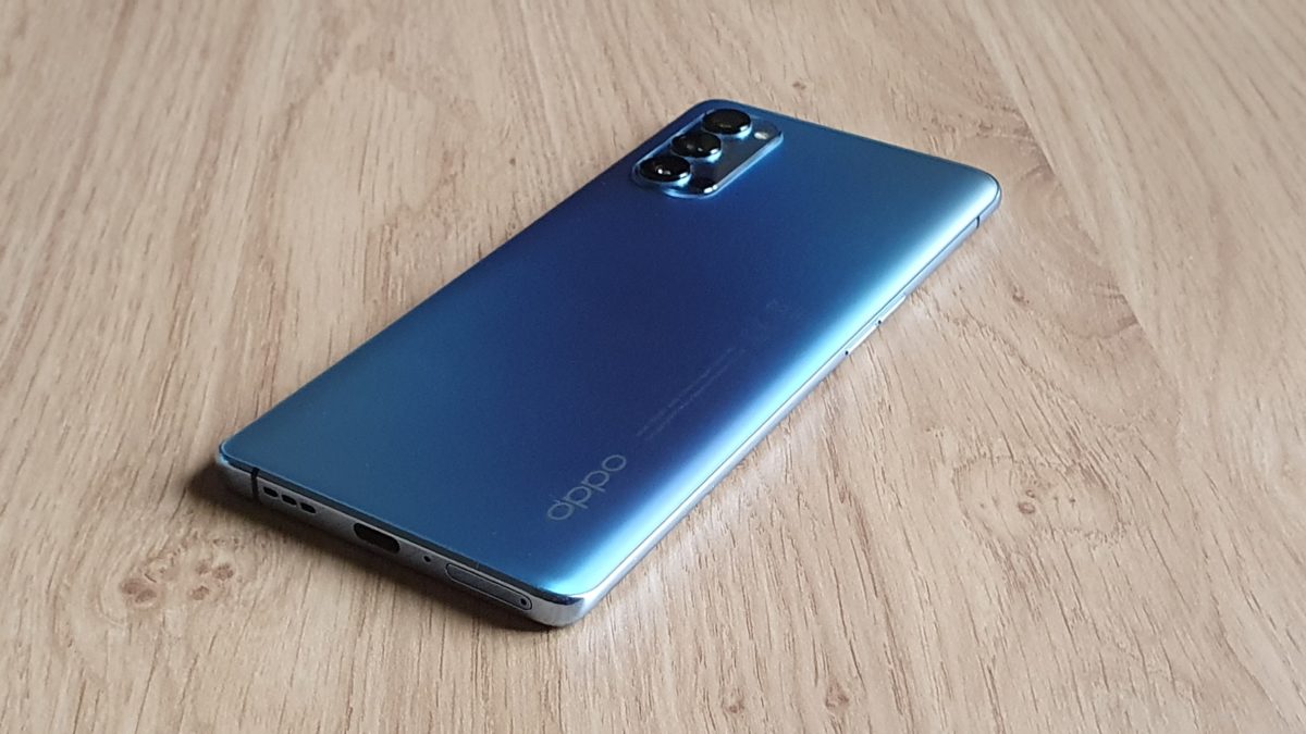 Oppo Reno 4 Pro 5G : un magnifique dos nacré.