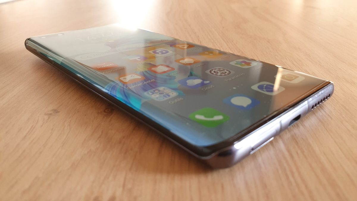 Huawei Mate 40 Pro: son écran descend très bas... Huawei Mate 40 Pro: son écran descend très bas...