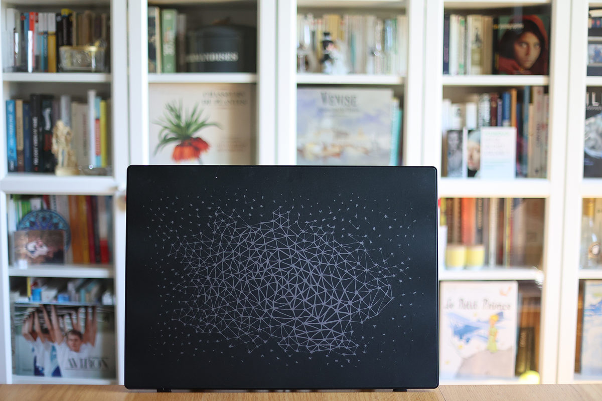 Ikea Symfonisk cadre, développé avec Sonos. Ikea Symfonisk cadre, développé avec Sonos.