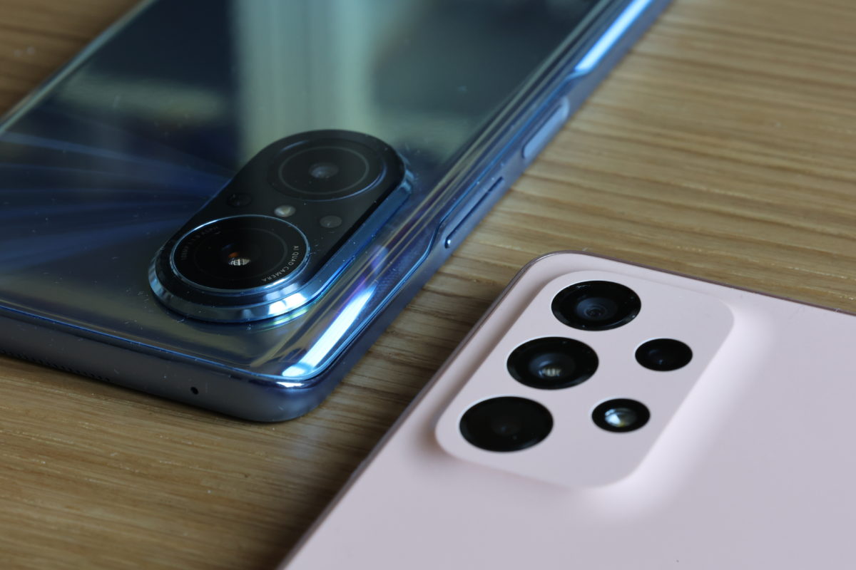 Huawei Nova 9: basse lumière, mode nuit. Huawei Nova 9 SE (g) vs Samsung Galaxy A53 5G.