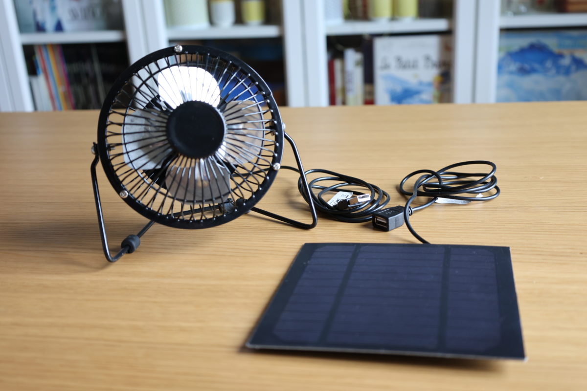 Ventilateur USB et son panneau solaire. Ventilateur USB et son panneau solaire.