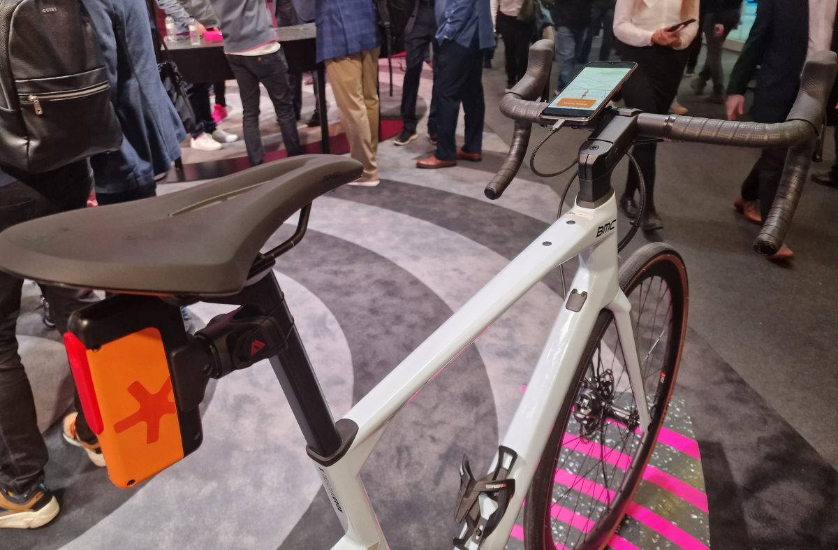 Spokeware connecte votre vélo et vous protège. Spokeware connecte votre vélo et vous protège.
