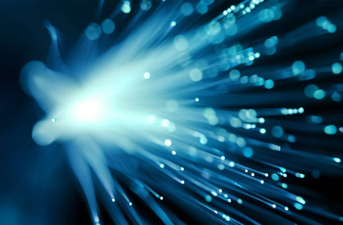 Fibre optique. Image Bing/Photoshop AI.