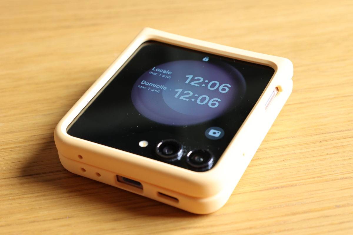 Le Samsung Galaxy Z Flip 5, version silicone.