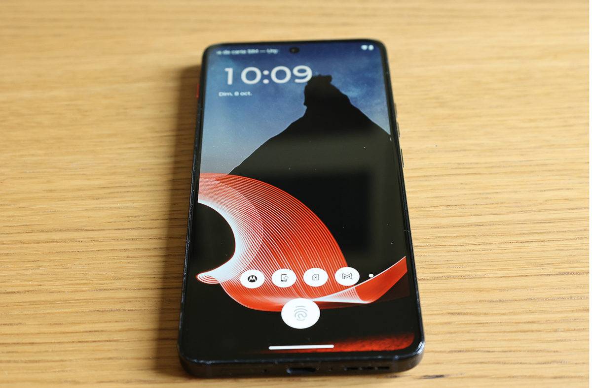 Le ThinkPhone de Motorola (Lenovo).