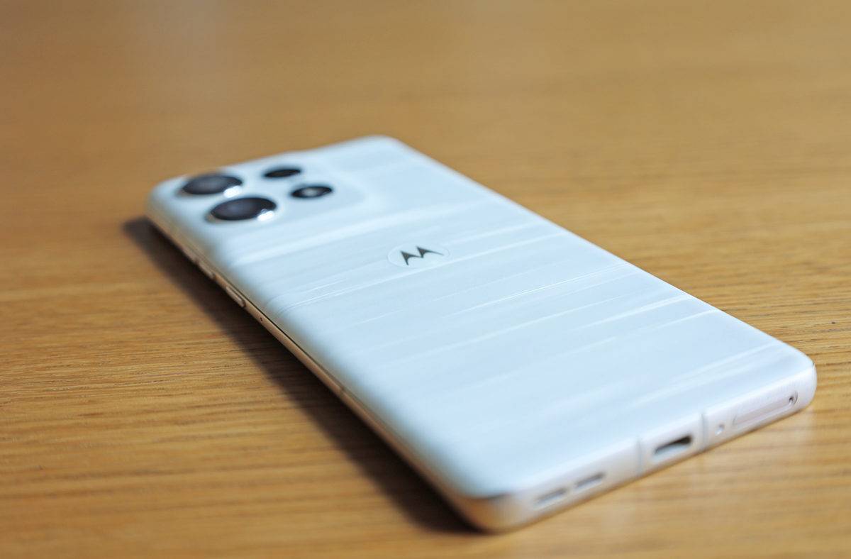 Moto Edge 50 Pro. Moto Edge 50 Pro.