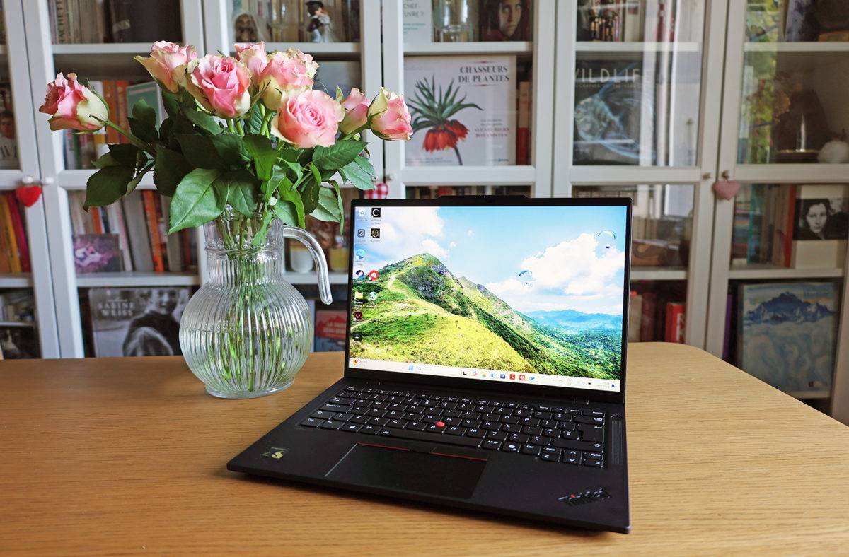 Lenovo ThinkPad T14s. Lenovo ThinkPad T14s.
