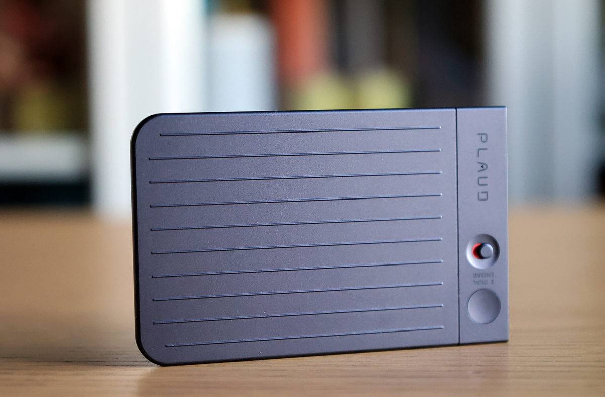 Plaud Note: le dictaphone du futur avec ChatGPT.