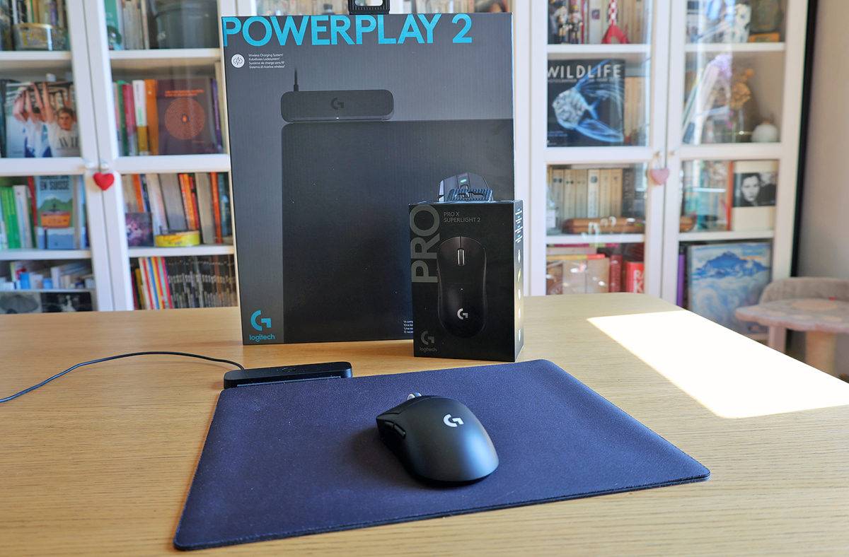 Logitech PowerPlay 2 et Logitech Pro X Superlight 2.