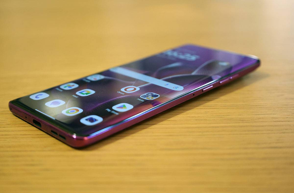 Le svelte Moto Edge 60 Pro.