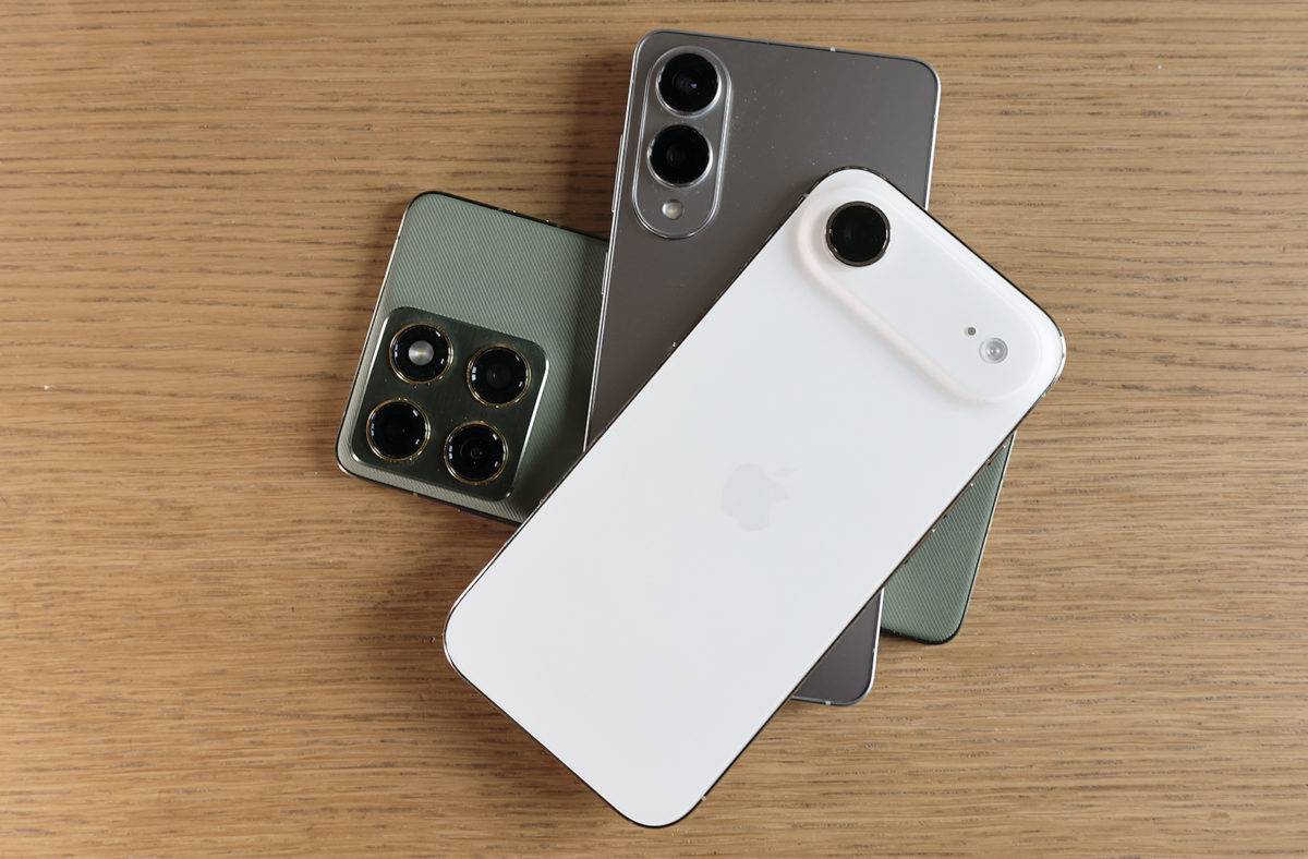 iPhone Air, Galaxy S25 Edge, Moto Edge 70.